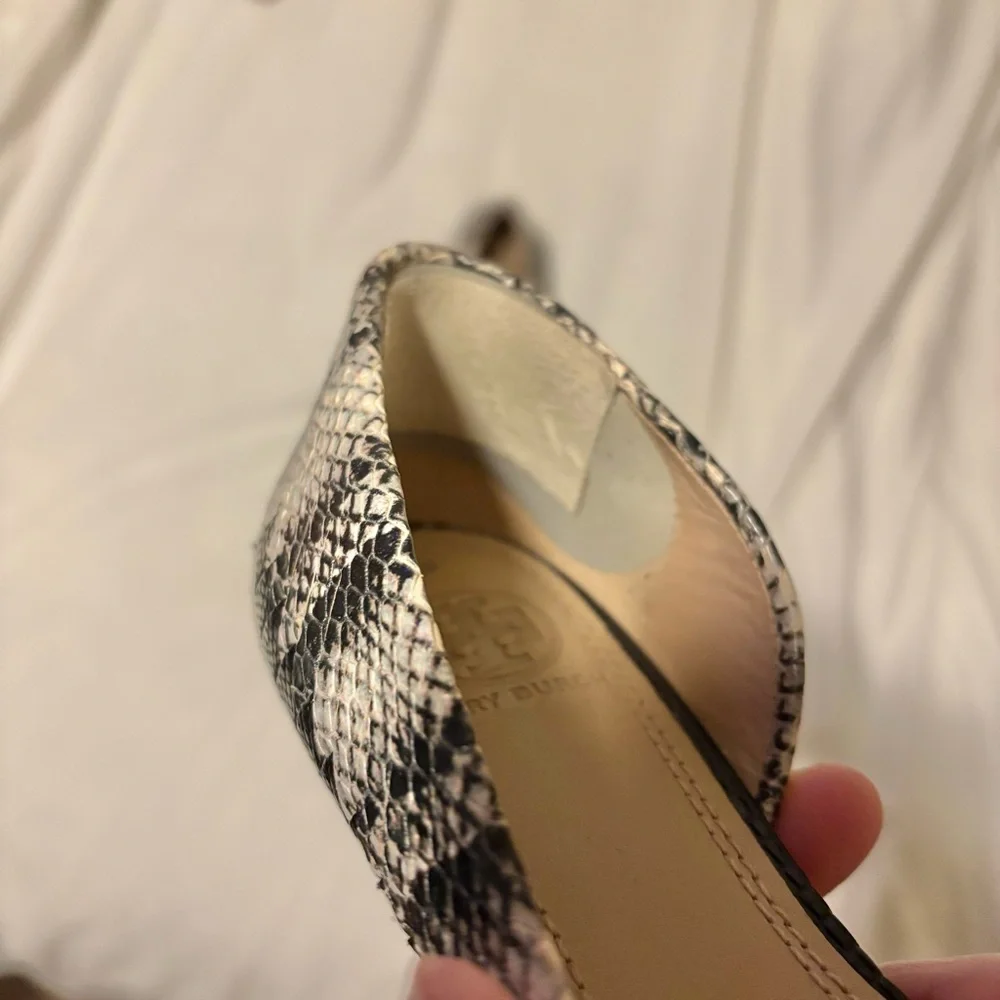 Tory Burch Black and Cream Snakeskin-Print Pointed Toe Flats - Picture 3 of 10